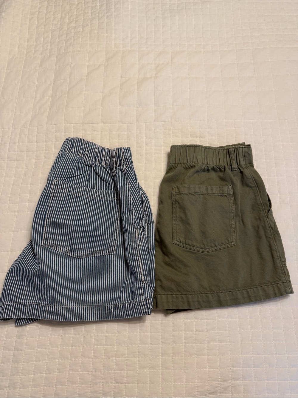 GAP 4” High Rise Soft Denim Shorts